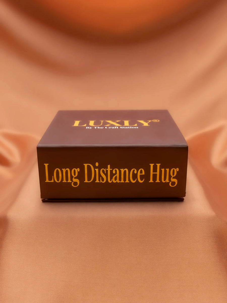 Long Distance Hug – Emotional Connection Box